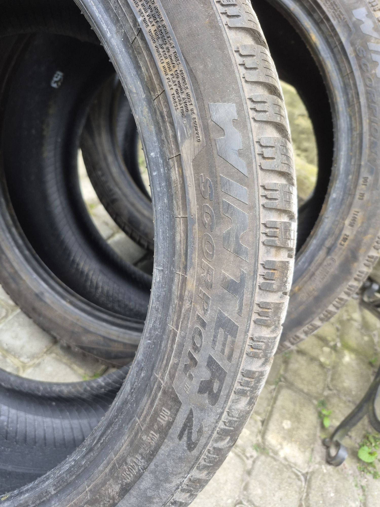 Шини 315 35 r22  275 40  r22 run flat bmv x7