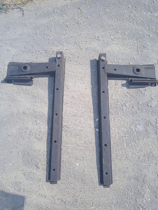 Ваз 01 -07 . подомкратник  с лонжероном (клюшка)