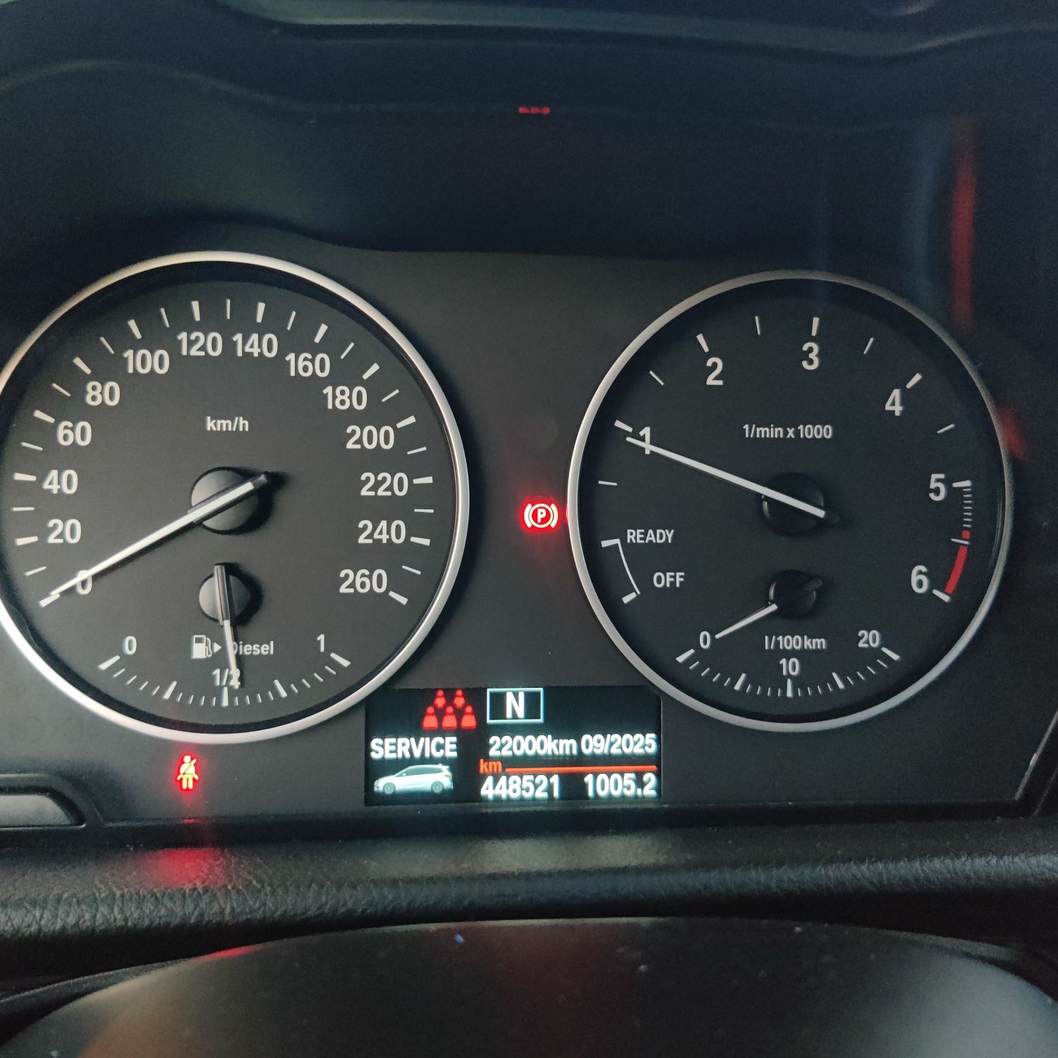 BMW 216d automática de 7 lugares