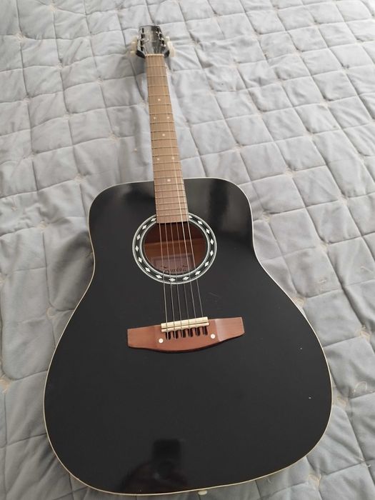 Гітара чорна, чохол в подарунок