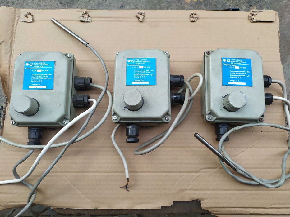 Одним лотом 3 немецких регулятора температуры Veb MERTIK Typ 211.54