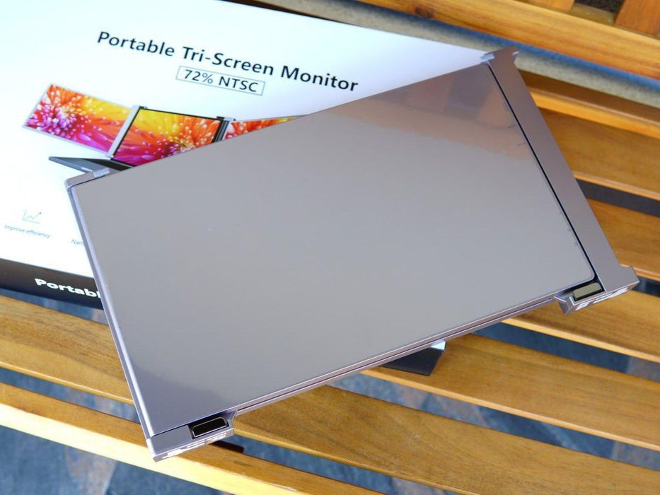 15,6-дюймовый портативный монитор с тремя экранами, расширяемый экран