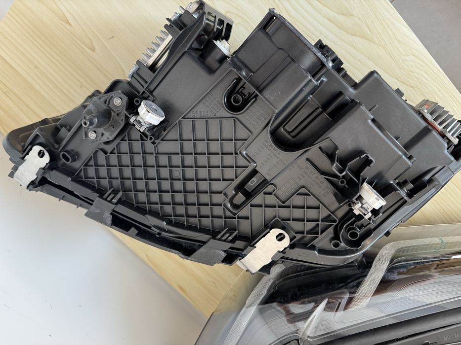 BMW G30 оригінал LED, 2022-2025 р, передні фари