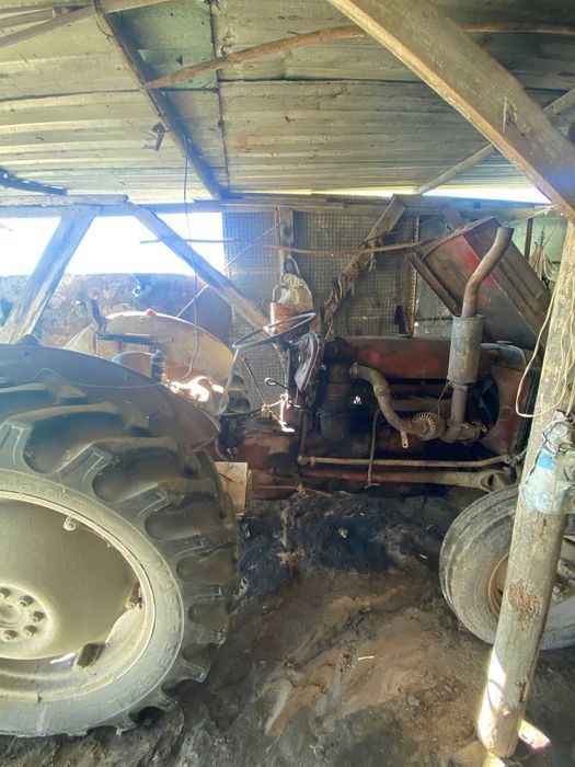 Trator ferguson com documentos