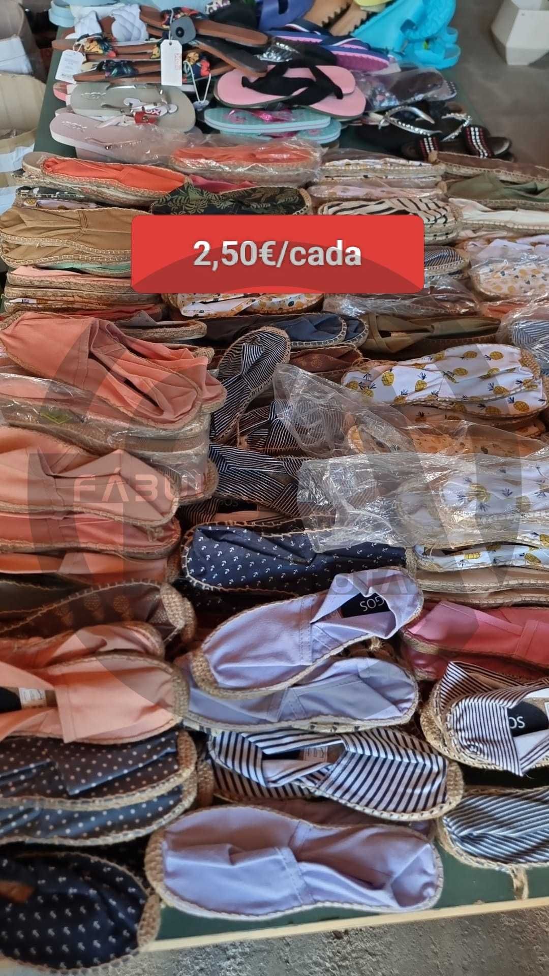 Chinelos e sandálias