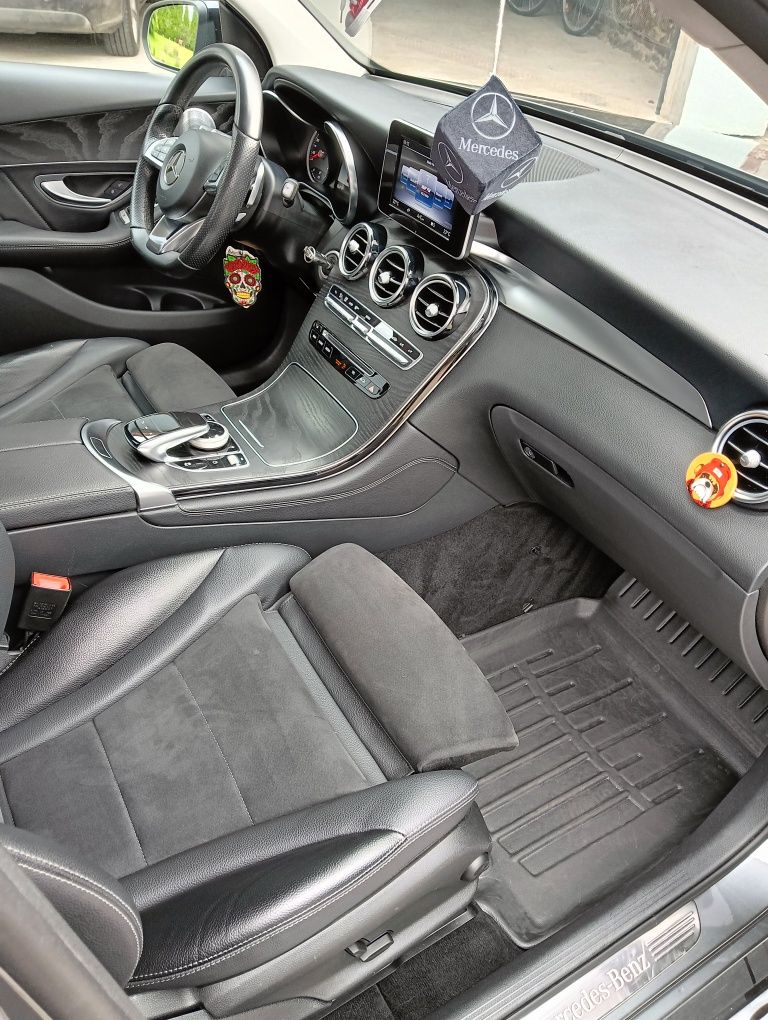 Mercedes-Benz GLC 220d 4MATIC