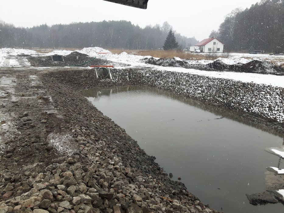 Budowa dróg Rozbiórki budynków Roboty ziemne Sendom Niwelacja Stawy