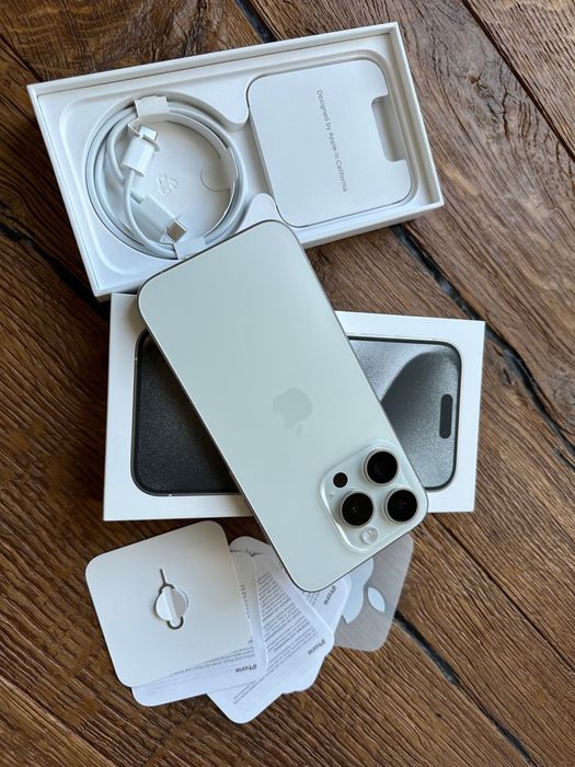 iPhone 15 PRO w super stanie! 87% baterii!