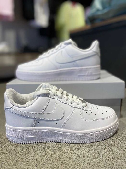Nike Air Force 1 nowe White R.38