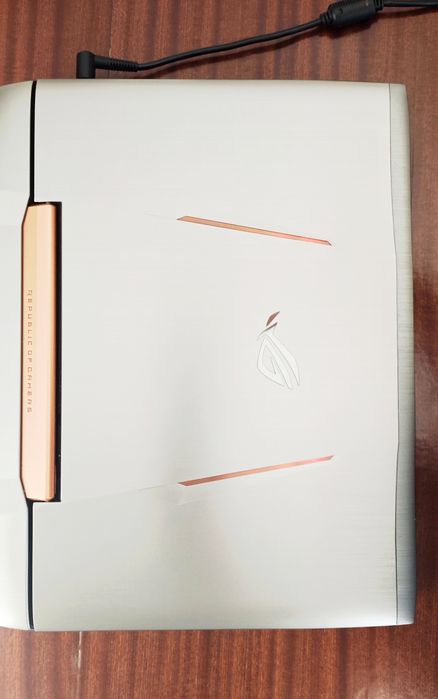 ASUS ROG 19 " 32 Gb RAM