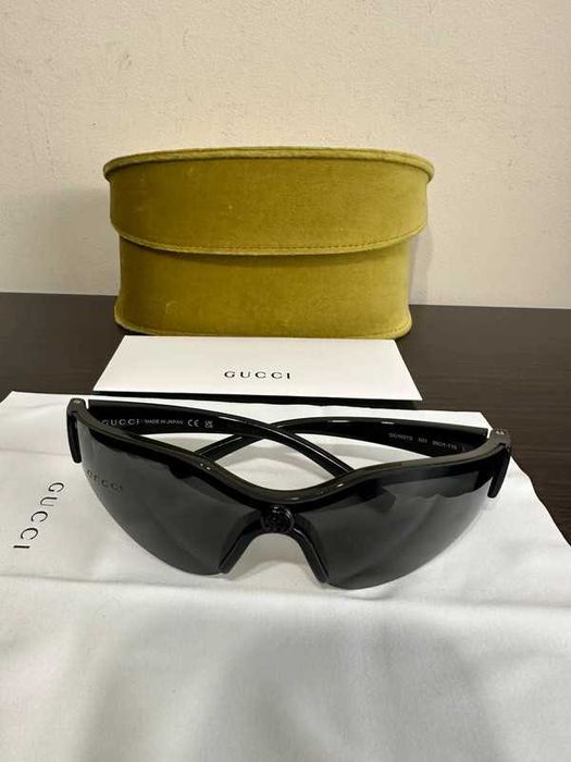 Okulary przeciwsłoneczne Gucci GG1651 S001