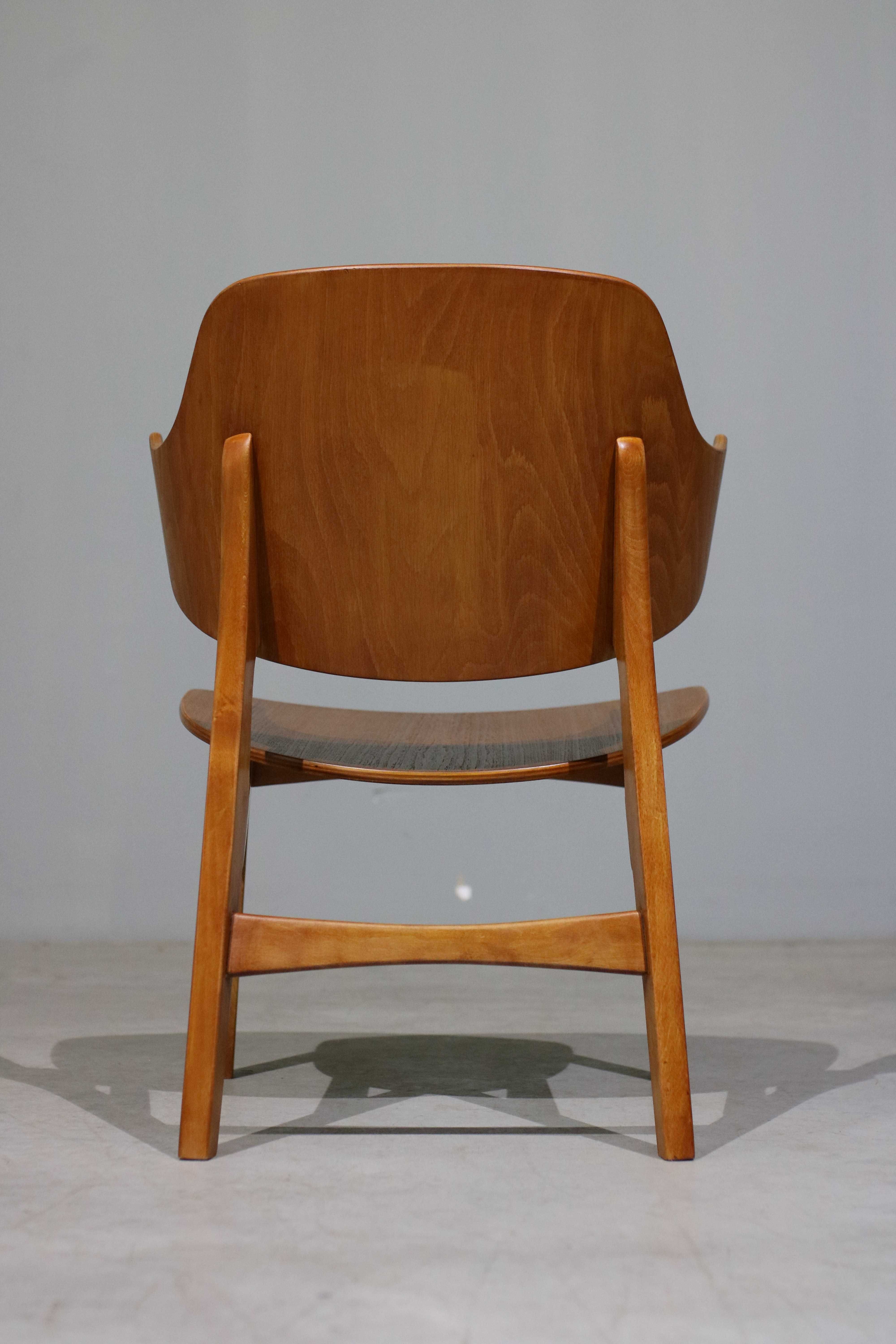 Cadeira Ib Kofod Larsen| Chair design| Mid-Century