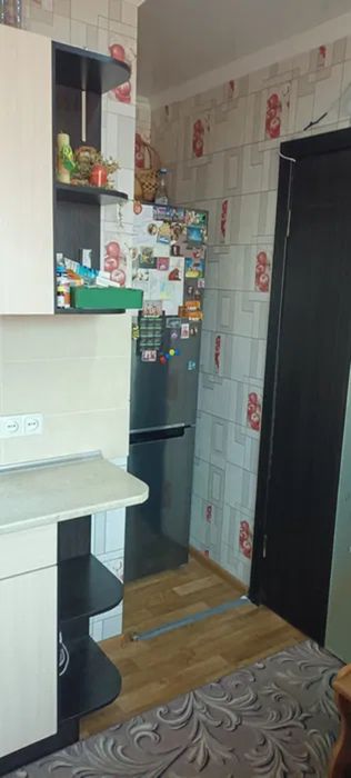 Продам двокімнатну квартиру в центрі міста.