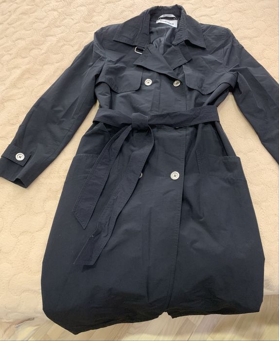 Продажим женский плащ на осень-весна
