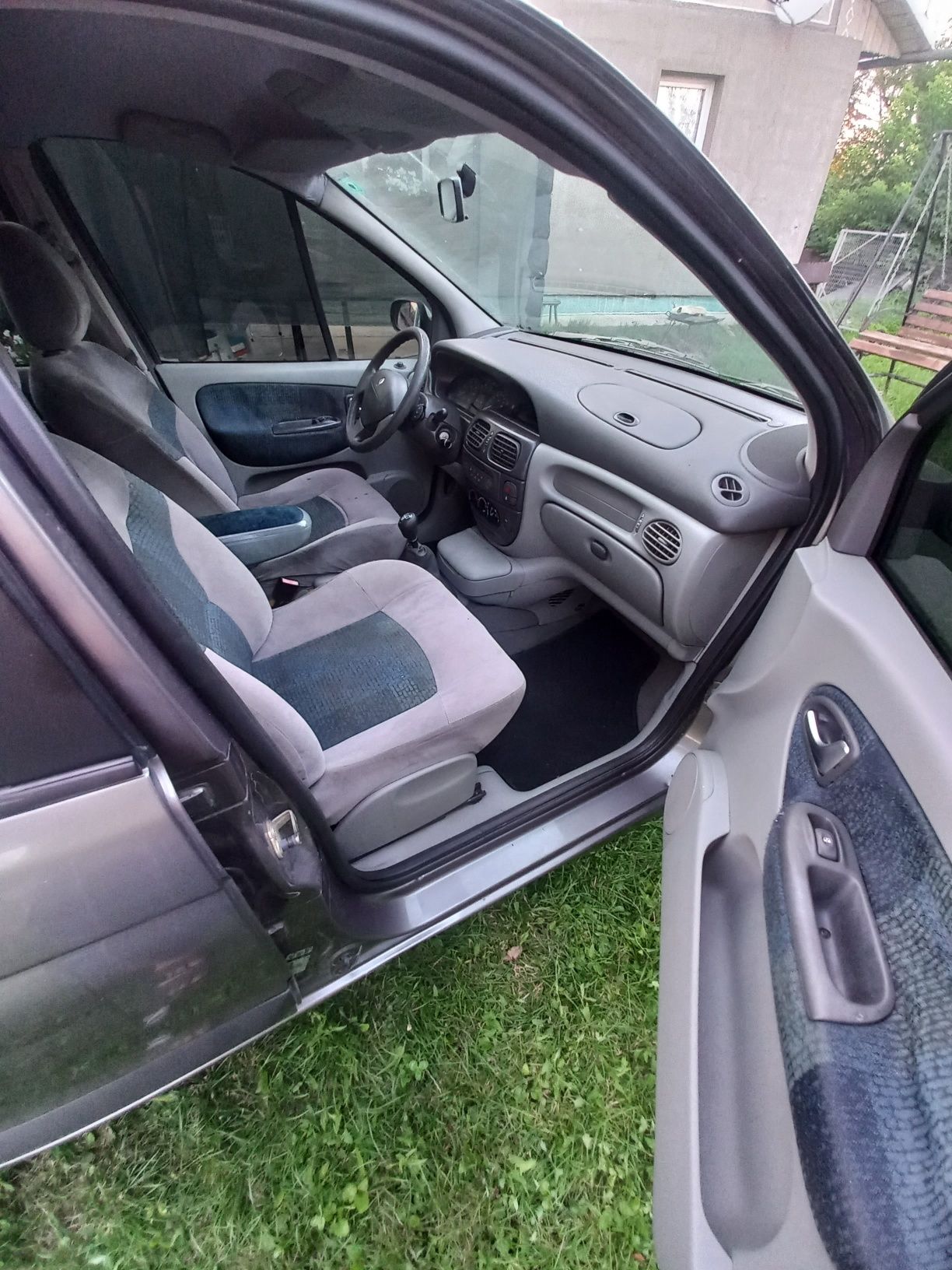 Renault Megane Scenic 1 2003р 1.9dci