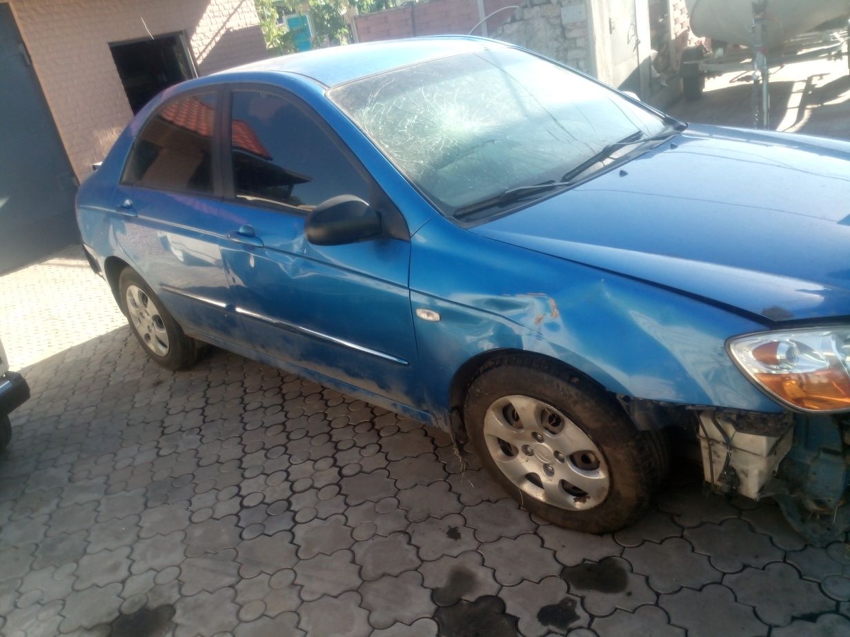 Разборка  KIA Cerato 2006-09,задняя часть,капот,салон,двигатель