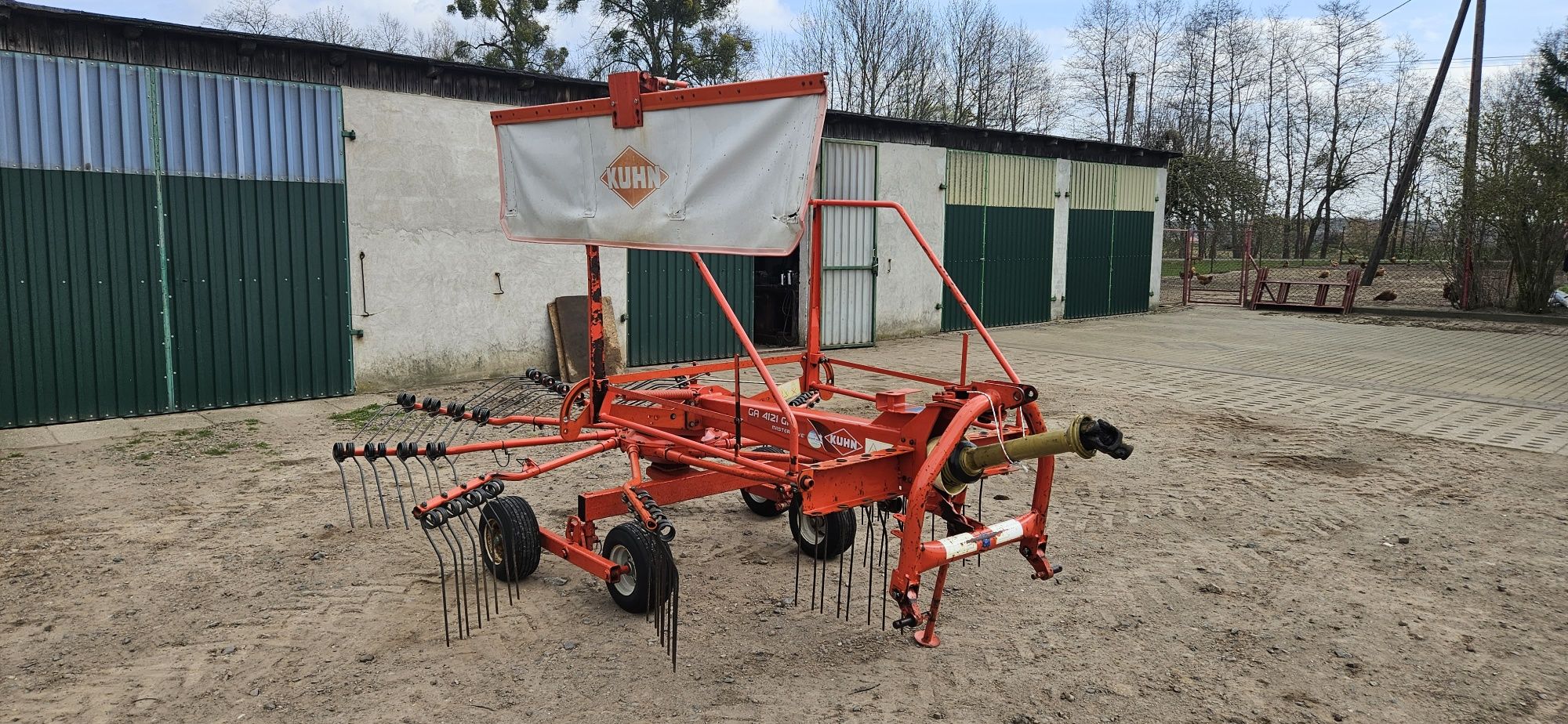 Zgrabiarka KUHN GA 4121 GM MASTERDRIVE ( Kverneland  , Krone )