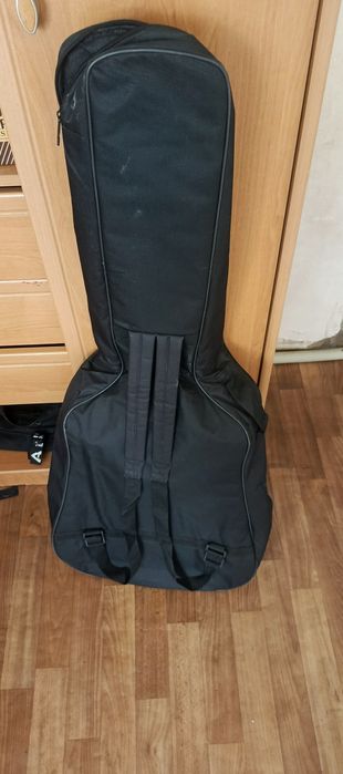 Акустическая гитара