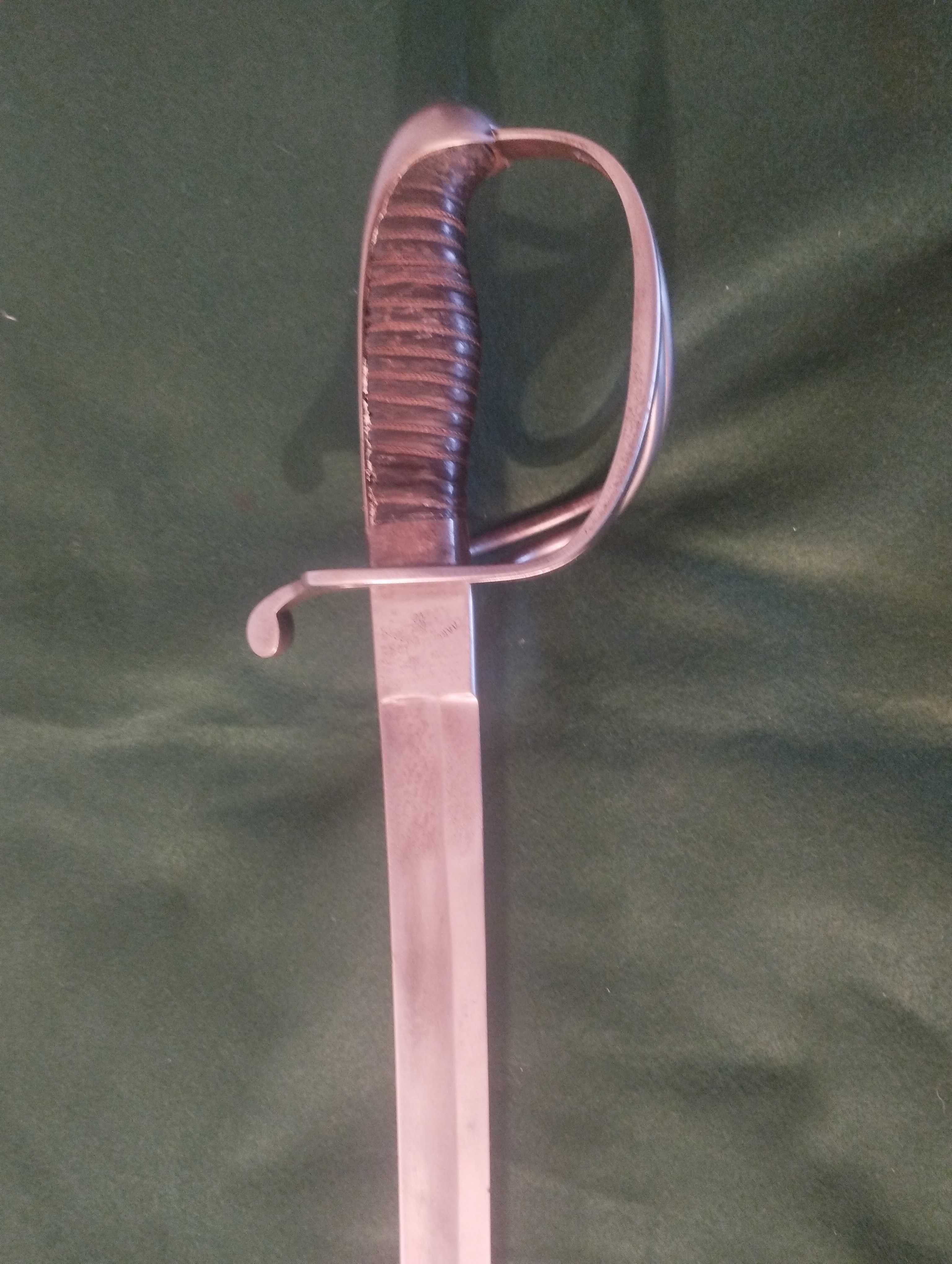 Sabre de Oficial de Cavalaria Modelo 1898 W.R. KIRSHBAUM em Solingen