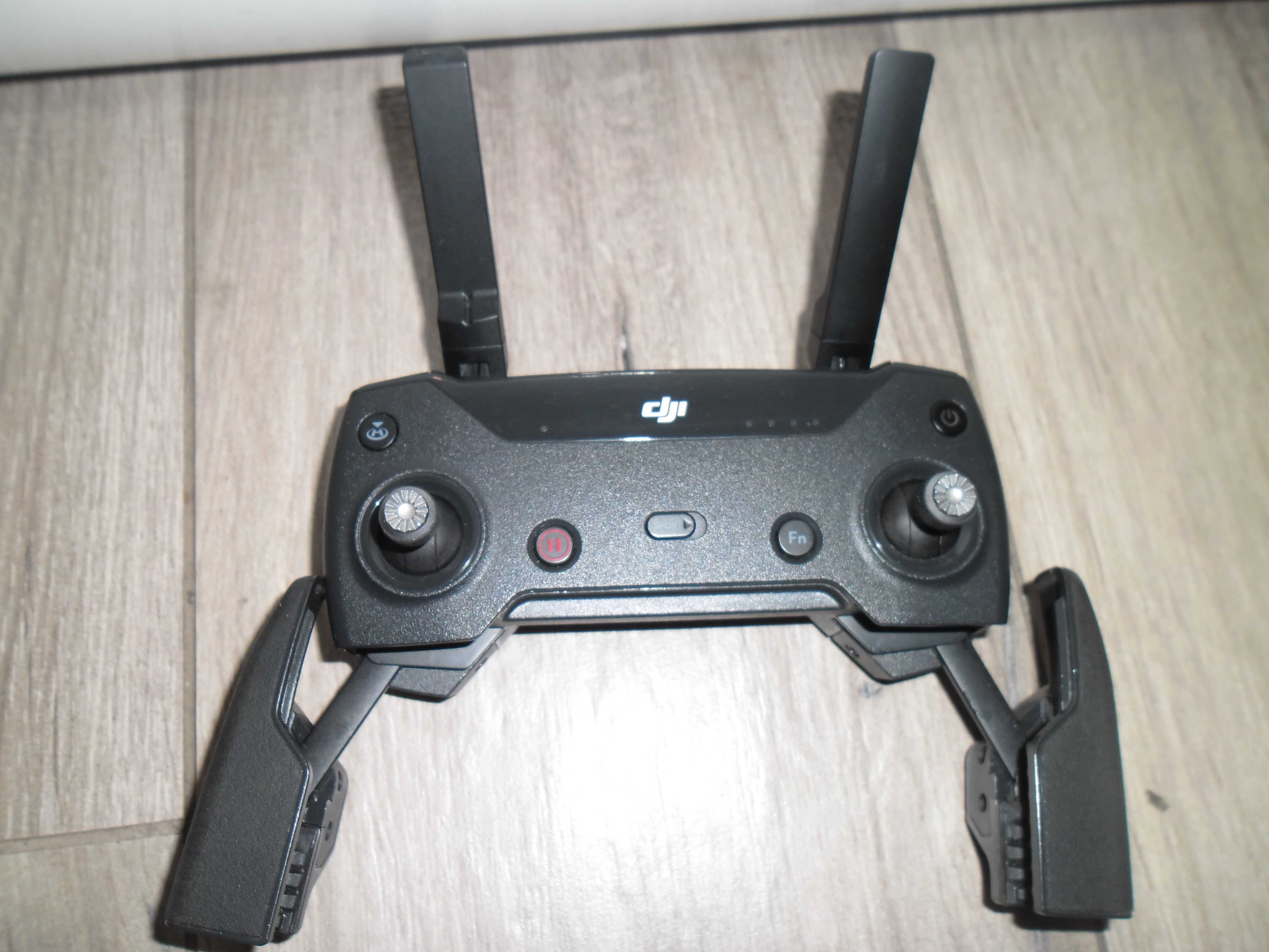 Kontroler DJI Spark GL100A