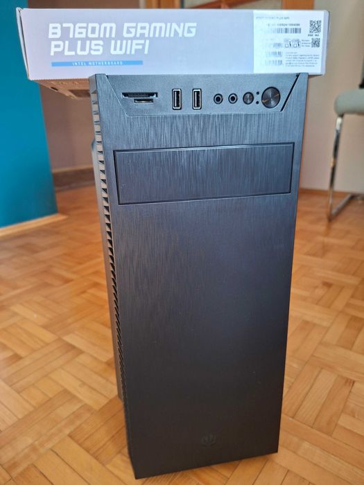 Komputer i5-14400 (4,7GHz) SSD1TB (M.2) 32GB DDR5 WIFI Stacjonarny