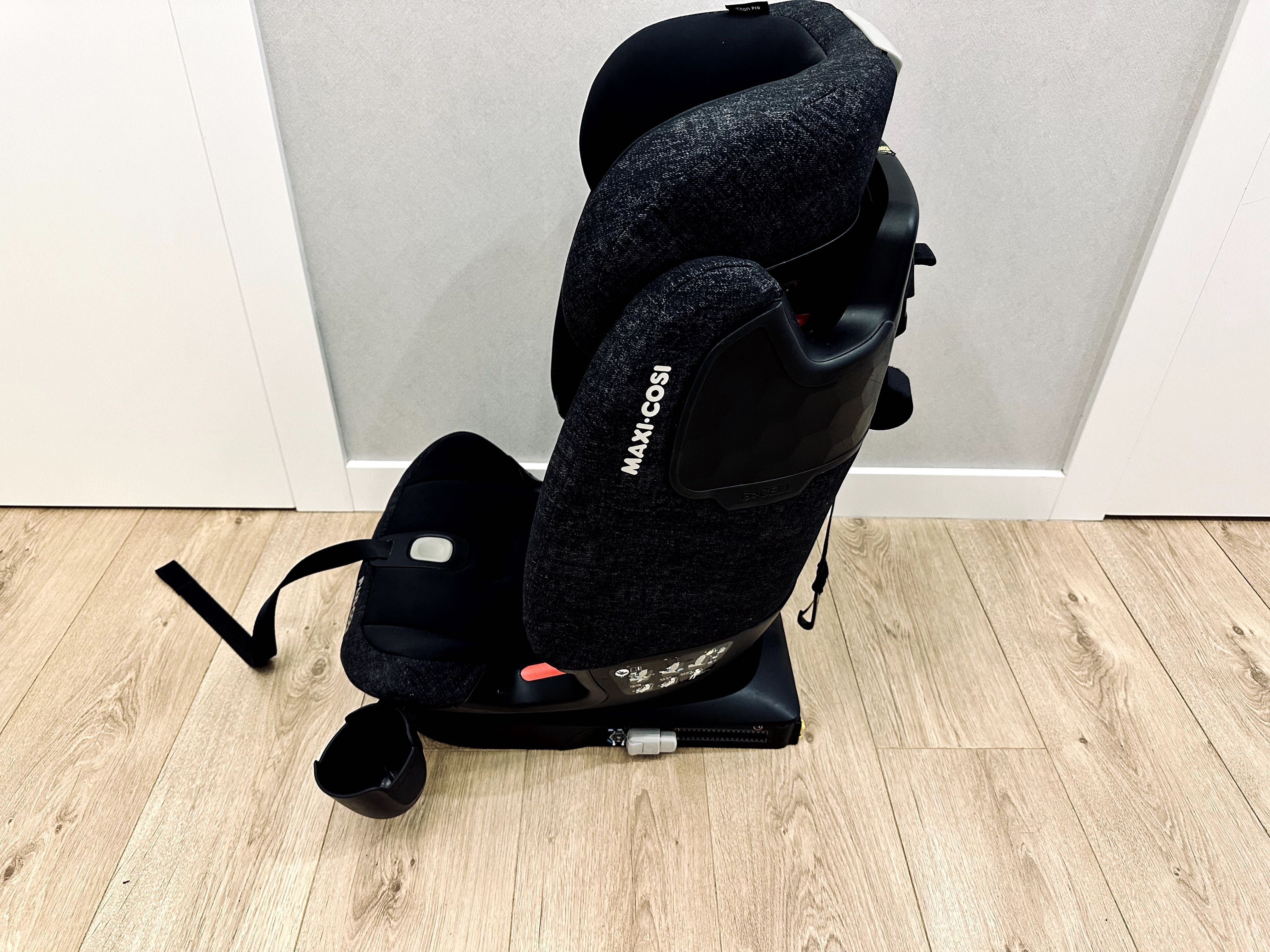 Автокрісло Maxi Cosi Titan Pro IsoFix 9 кг - 36 кг