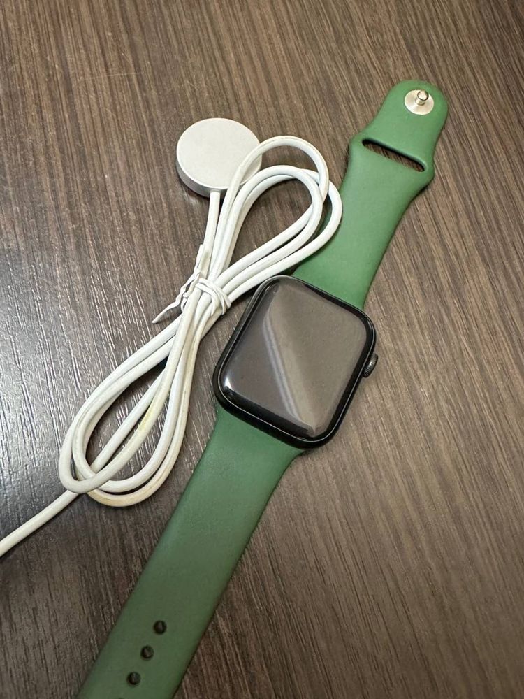 Apple Watch 7 45 mm