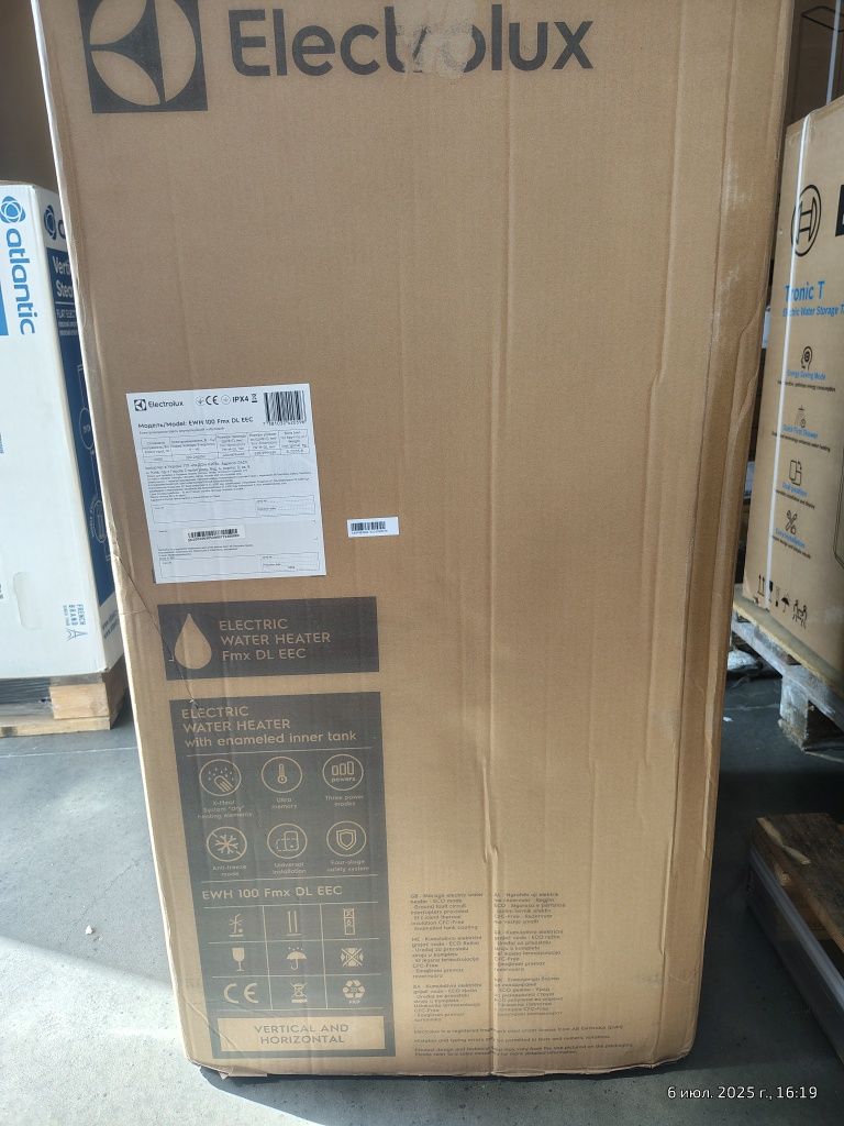 Бойлер Electrolux EWH 100 Fmx EEC