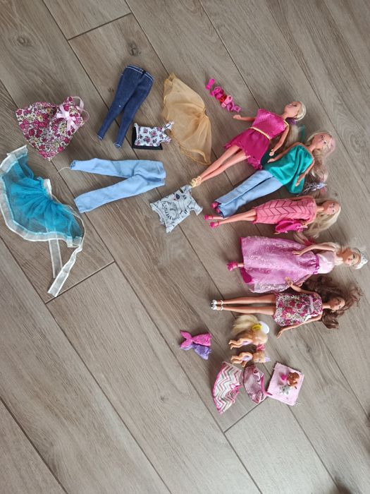 Lalki barbie z dodatkami
