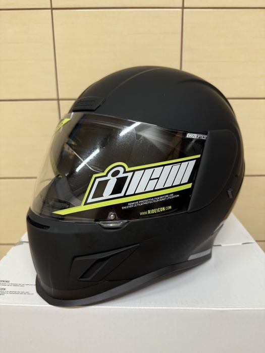 ICON Airform Dark kask motocyklowy integralny blenda szyba harley XL