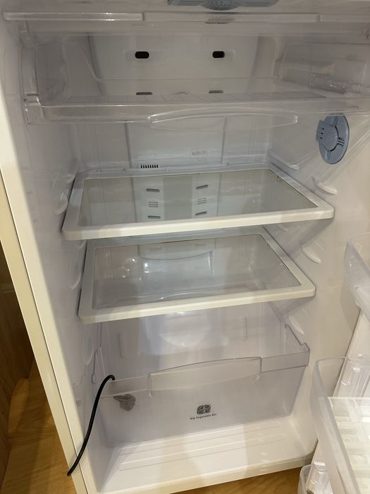 Холодильник SAMSUNG