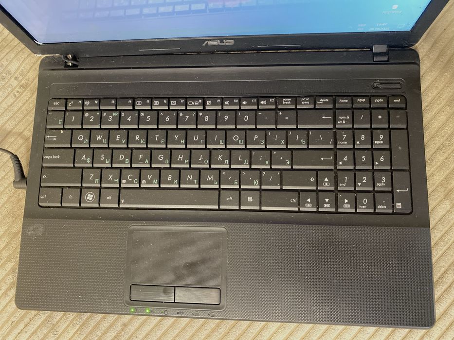 ноутбук ASUS X54C