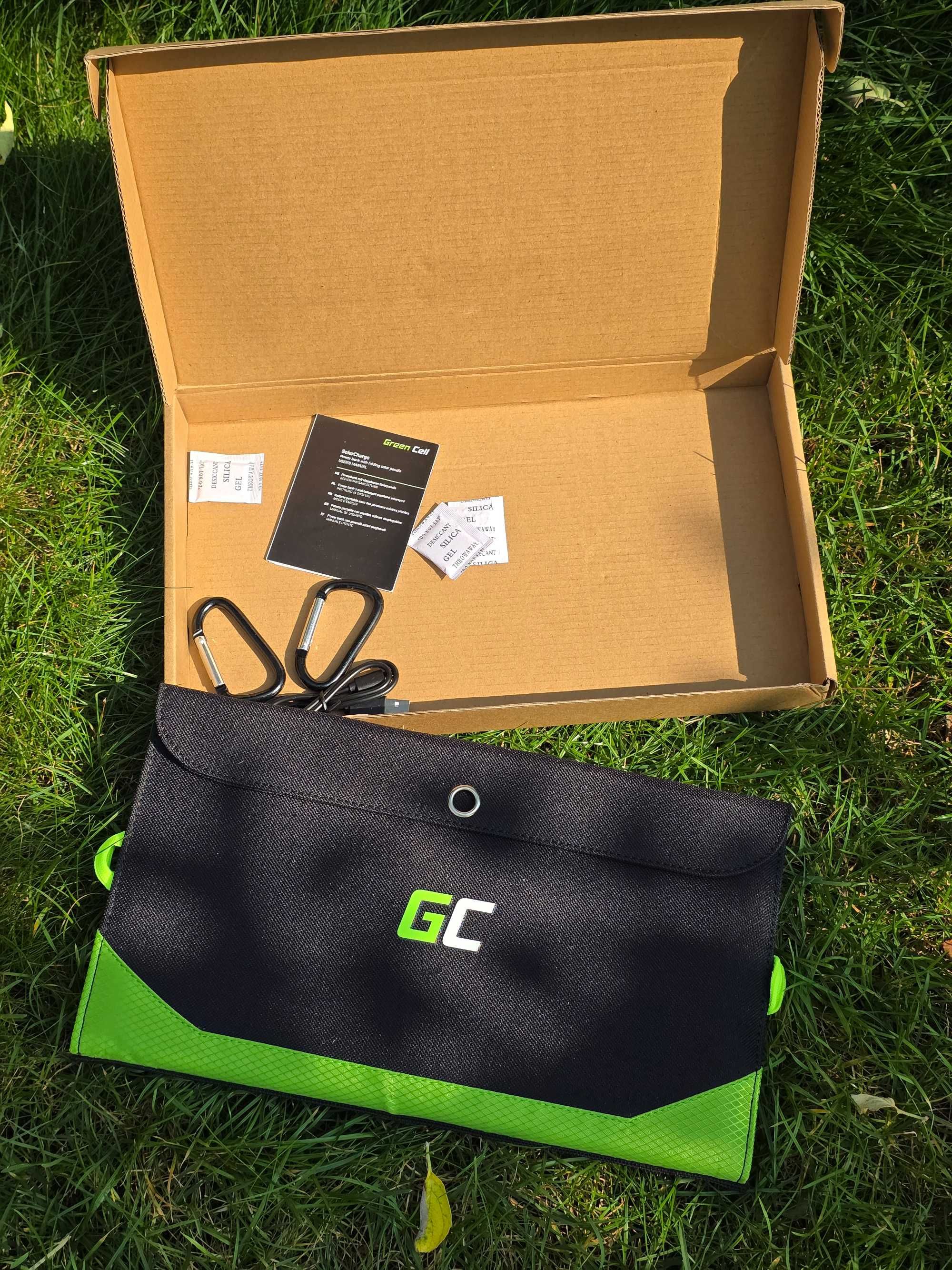 Солнечная зарядка GC SolarCharge 21W со встроенным АКБ на 10000mAh