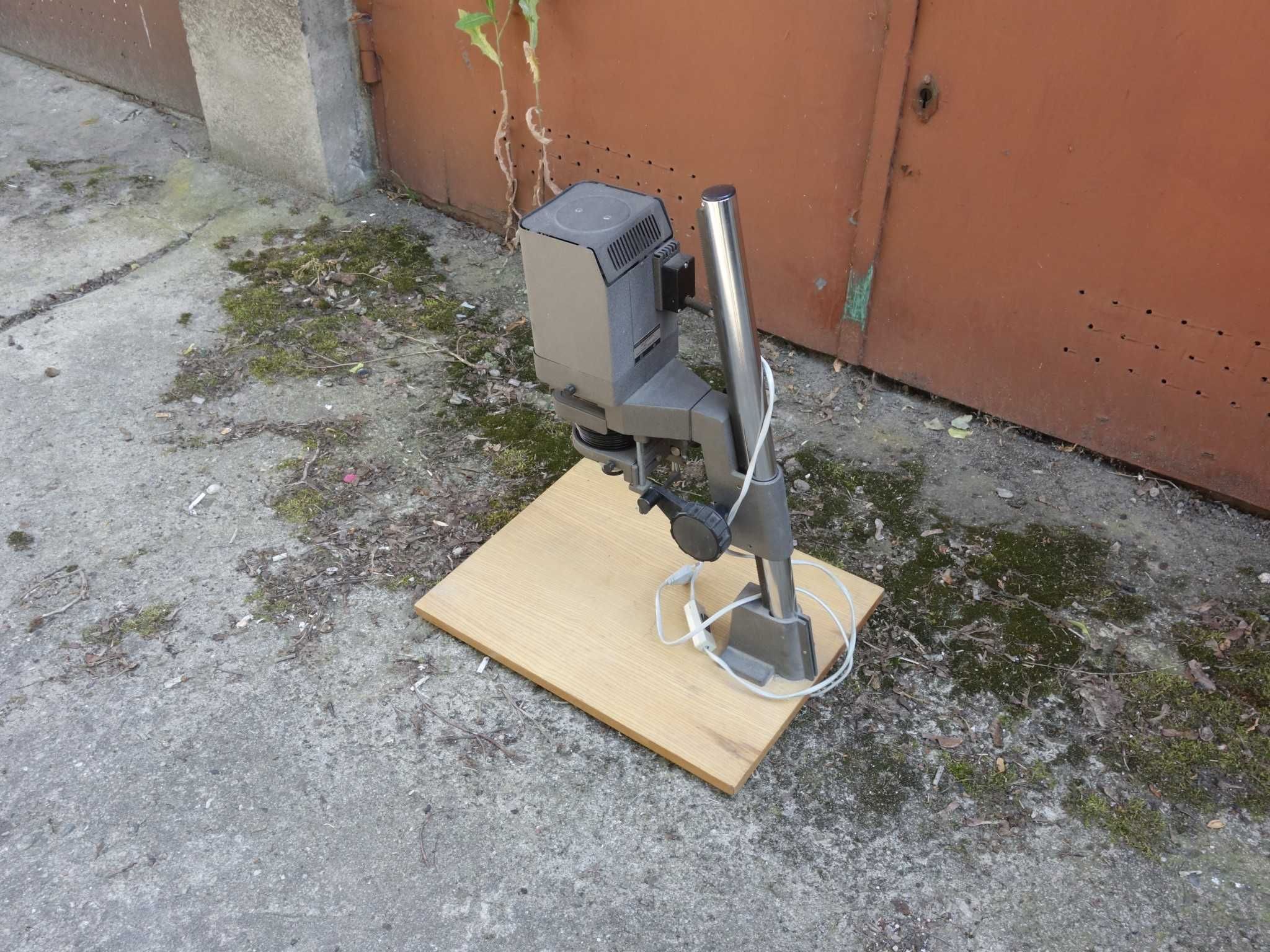 Powiększalnik fotograficzny MEOPTA AXOMAT 5 Standard - solidny statyw