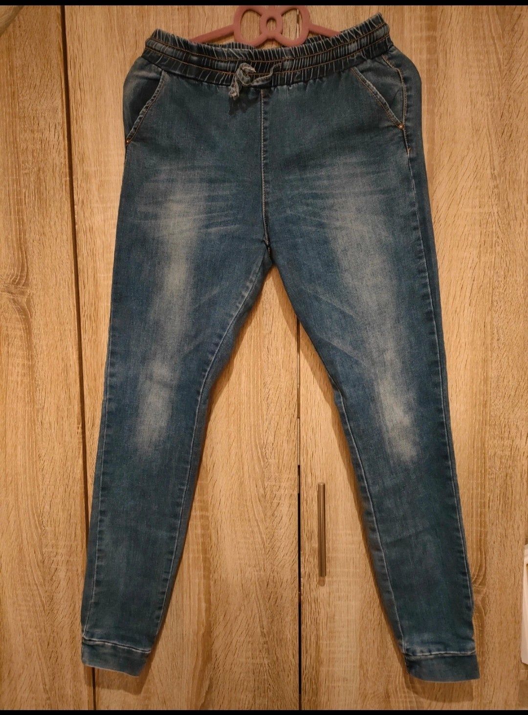 Spodnie damskie joggery  jeansowe rozm. 40