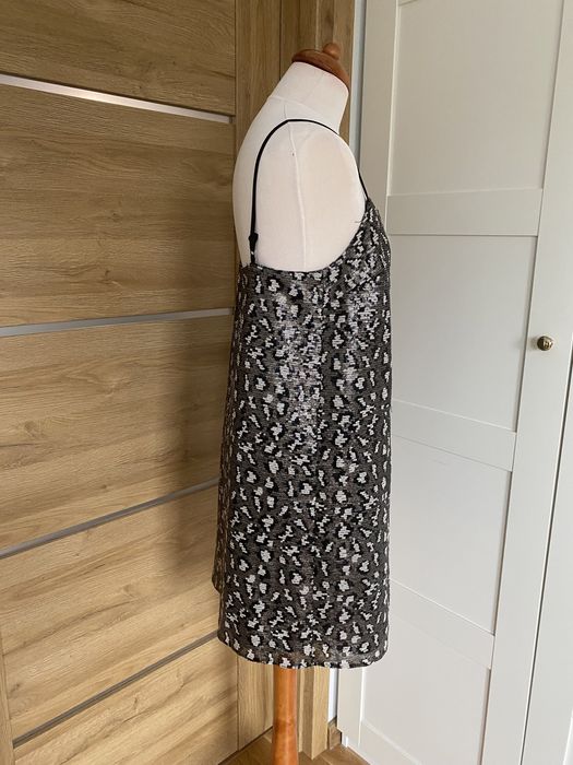 Sukienka cekinowa New Look r. 38 tuba