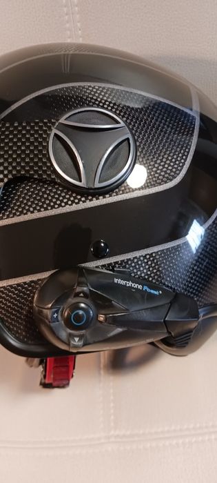 Capacete JET em Carbono MOMODESIGN