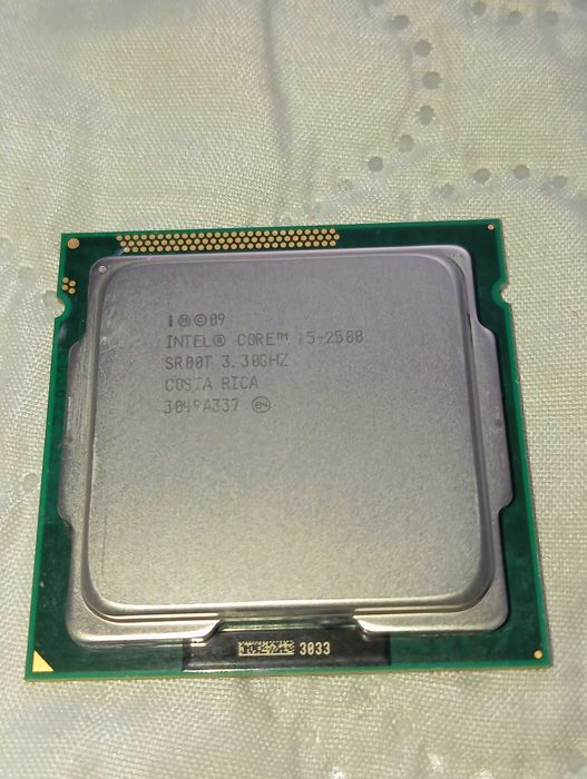 Процесор Intel Core i5-2500