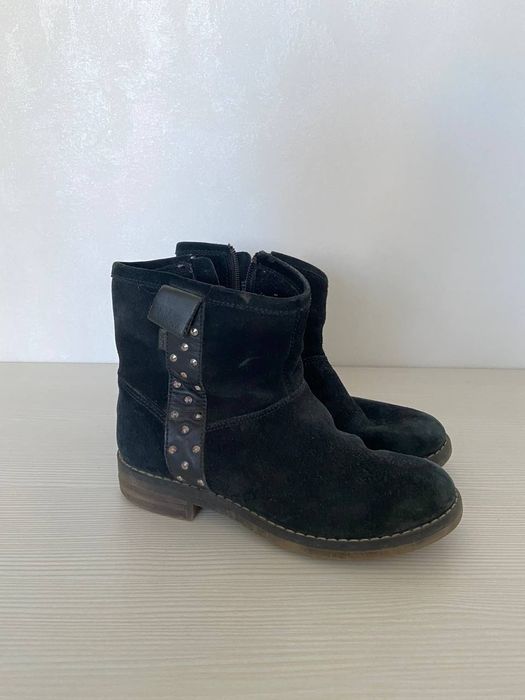 3 пари брендовоно взуття для дівчинки