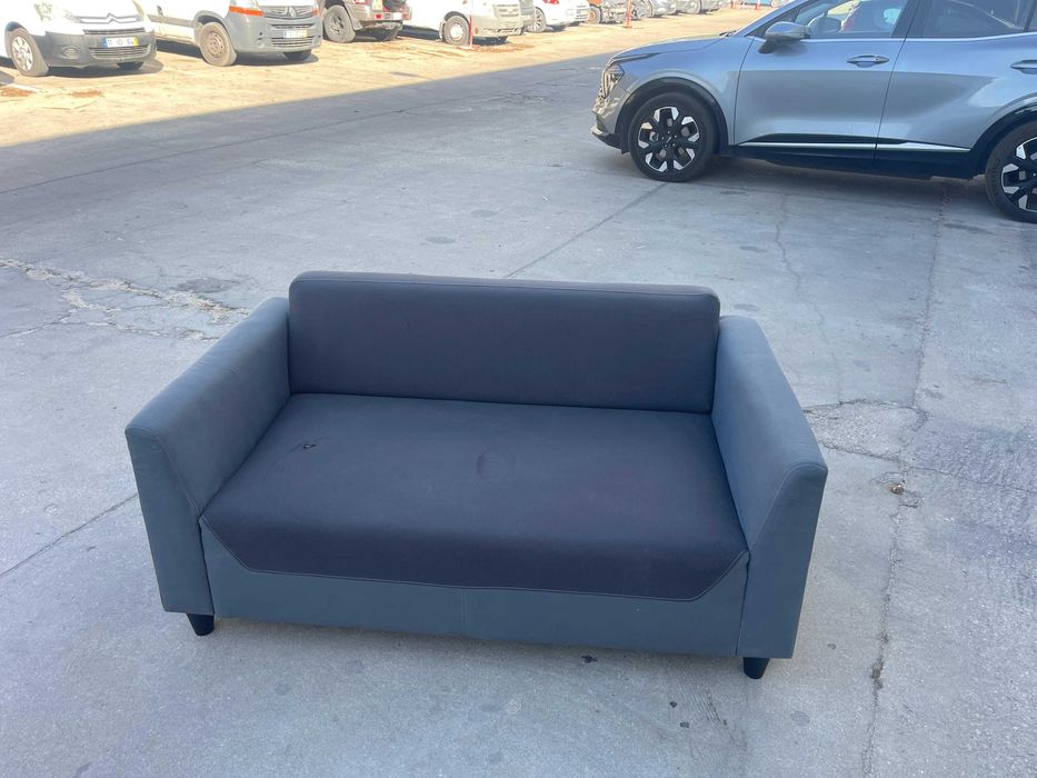 2 sofas de 2 lugares