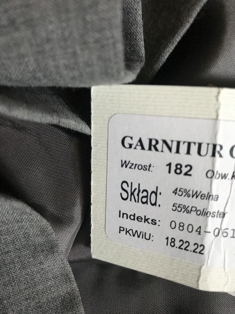 Garnitur    jasno - szary PAWO 182/ 112/96 cm.