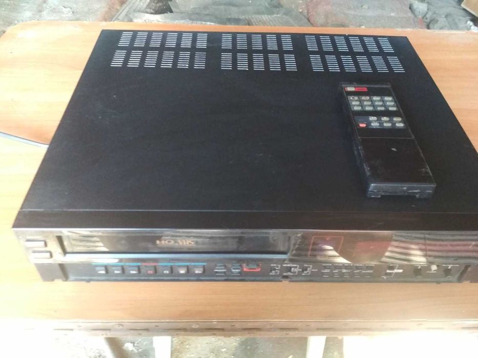 Видеомагнитофон  Самсунг