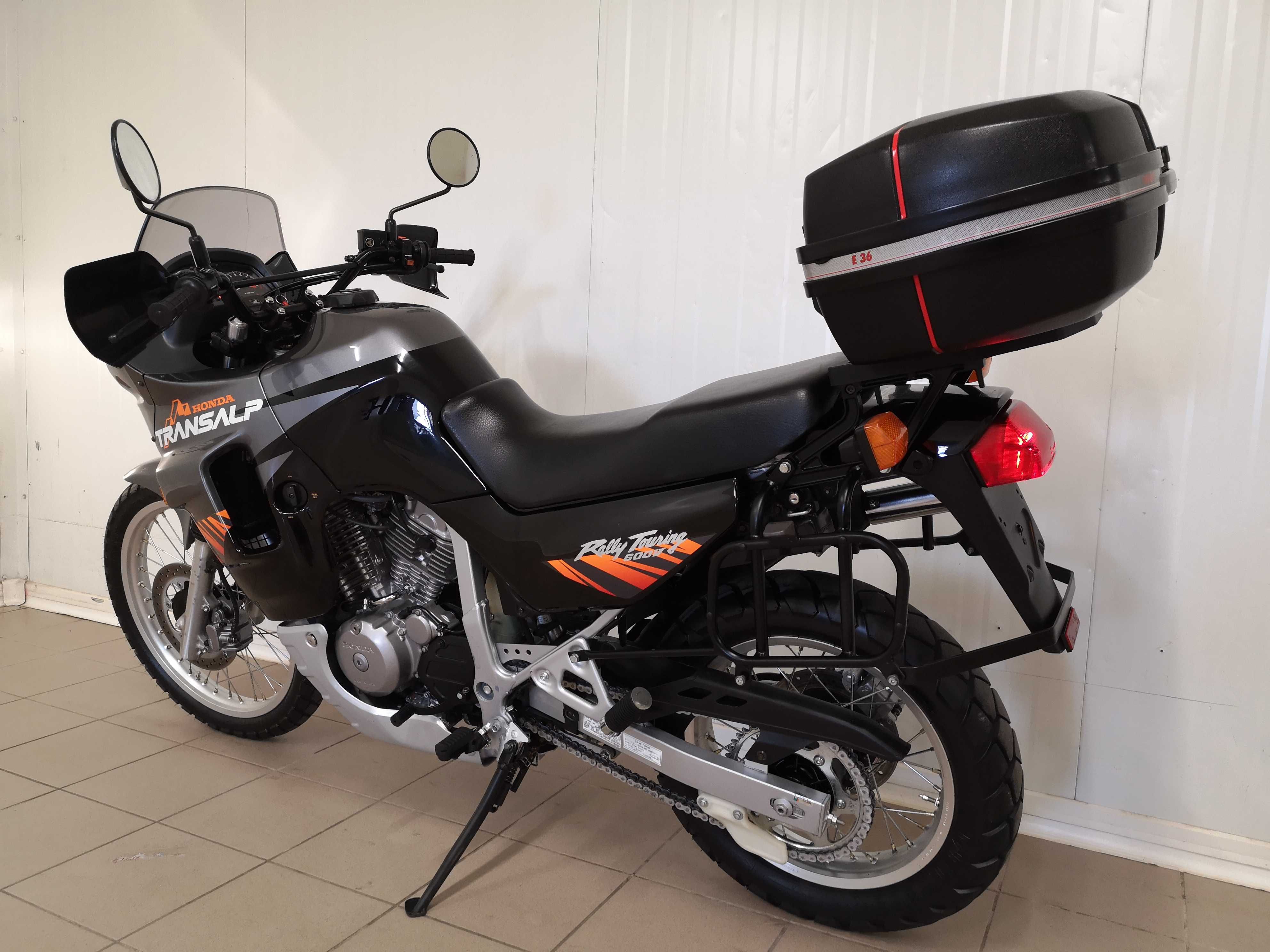 Honda  XL 600 V Transalp  z Niemiec  Tylko 024000 km !!!  Jak NOWY !