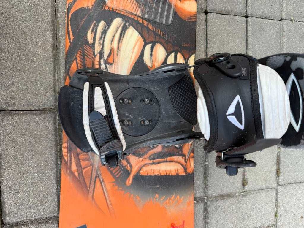 Deska snowboardowa