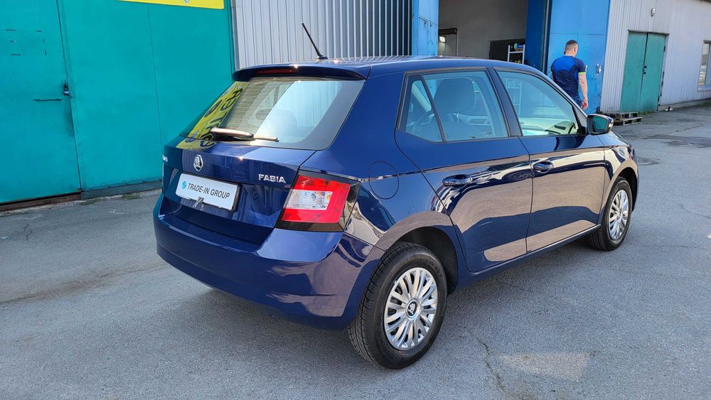 Авто Skoda Fabia 2017