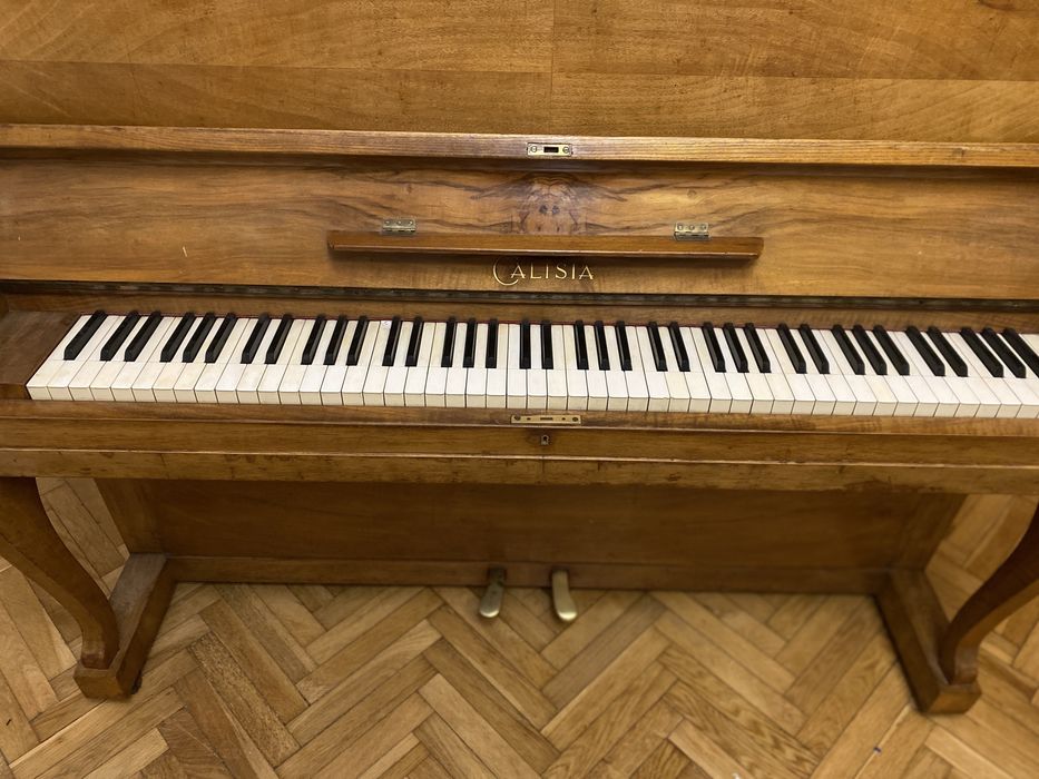 Pianino Calisia antyczne