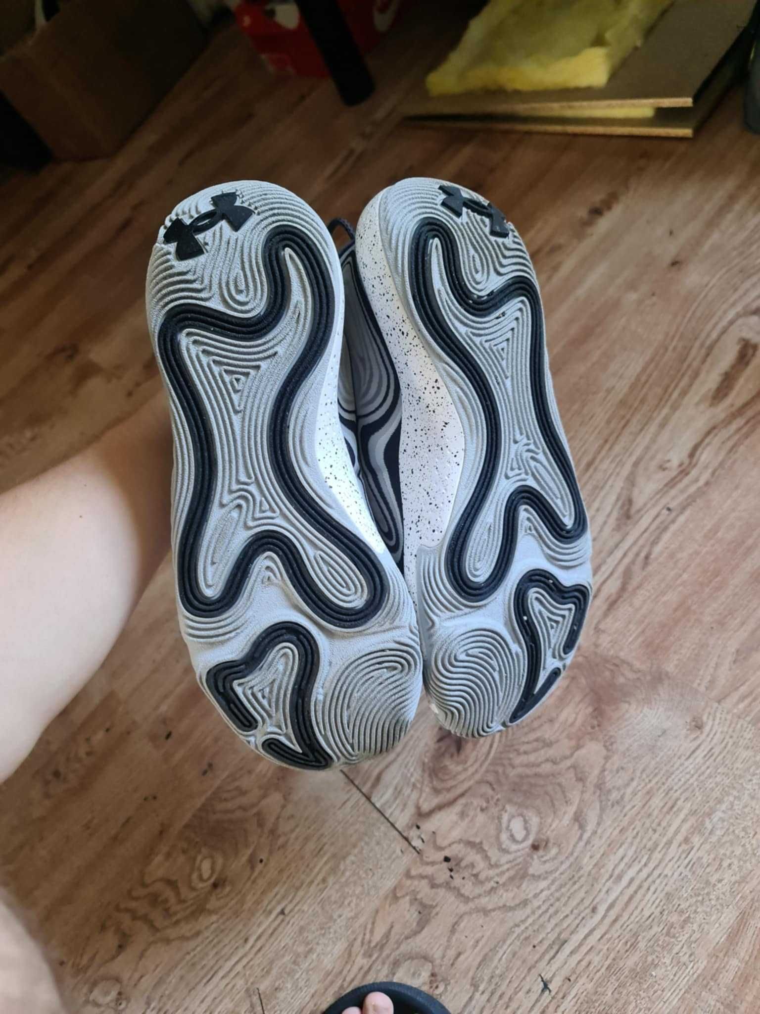 Buty Under Armour Spawn 6