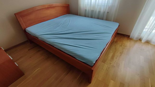 Meble do sypialni - komplet: łóżko 180x200 cm, komoda, szafki nocne