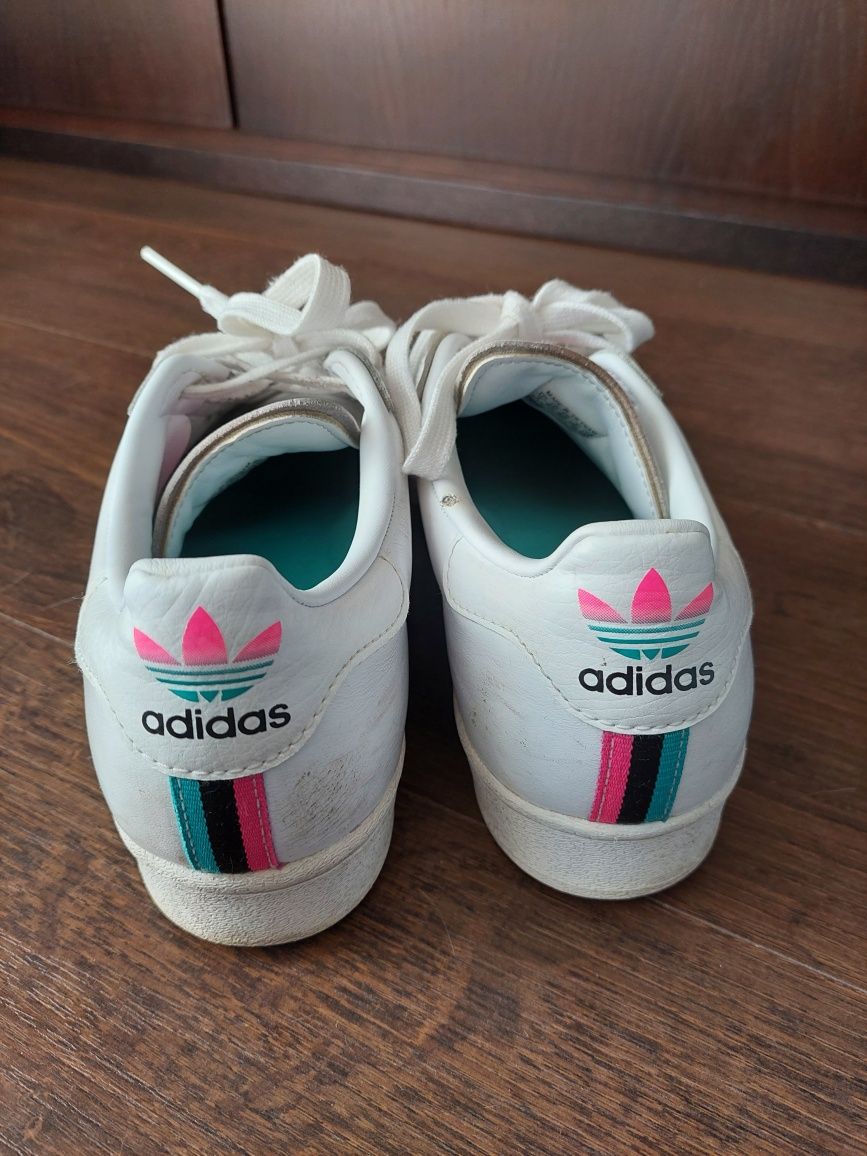 Ténis Adidas Tamanho 40