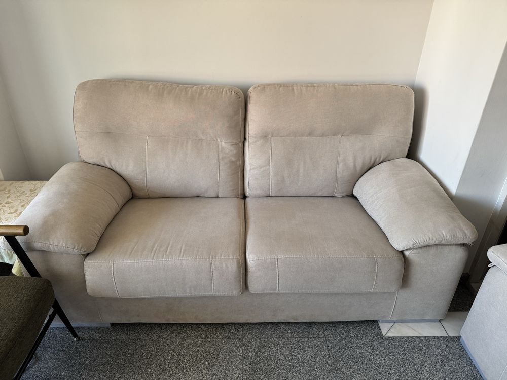Duas sofas da sala